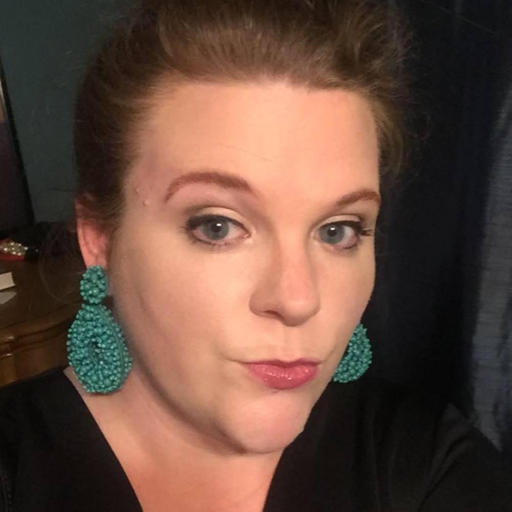 Meet your Posher, Becca